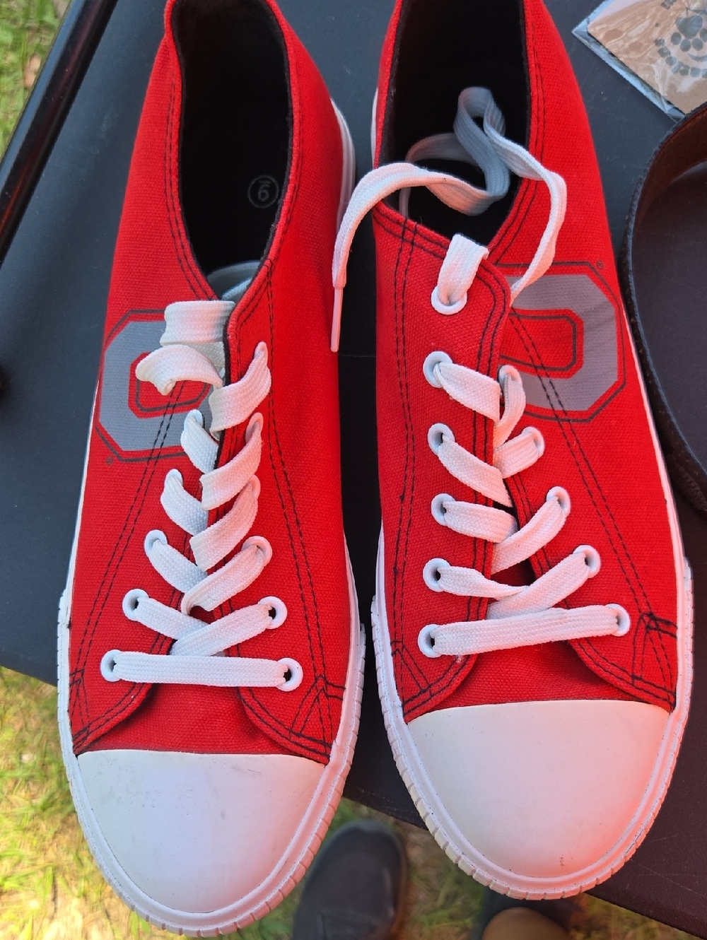 Converse STYLE Ohio State Red Canvas Lace-Up Sneakers with White Toe Caps Mens 9